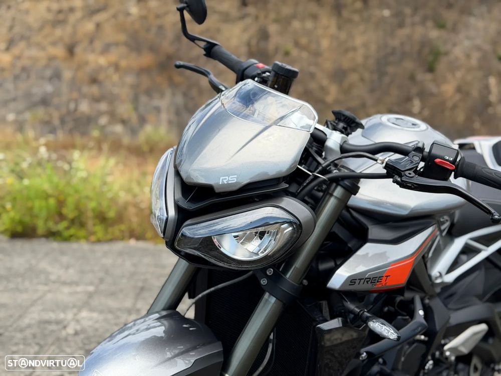 Triumph Street Triple 2024