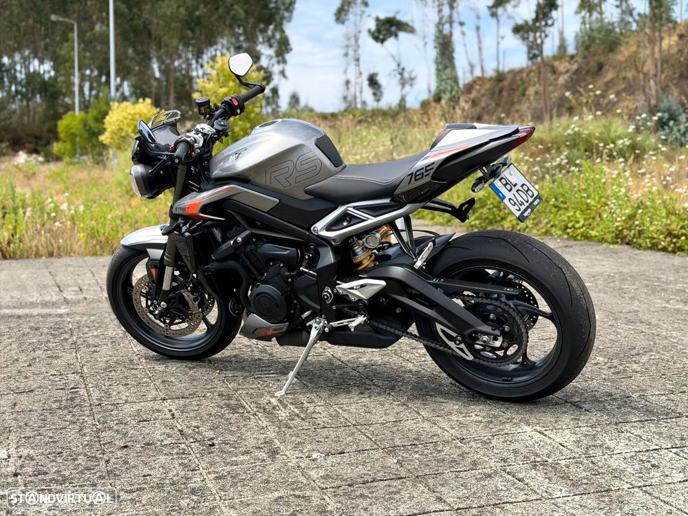 Triumph Street Triple 2024